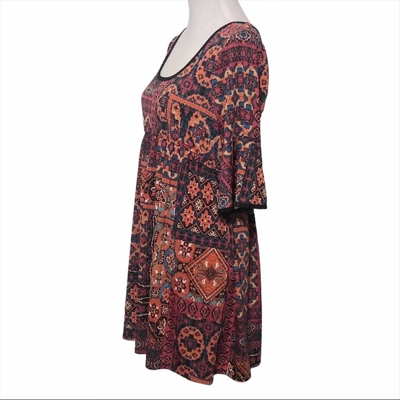 Scully Printed Bell Sleeve Dress - Picture 3 of 12